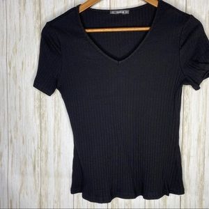 🍋 Shein Black black Ribbed V-neck tee Medium